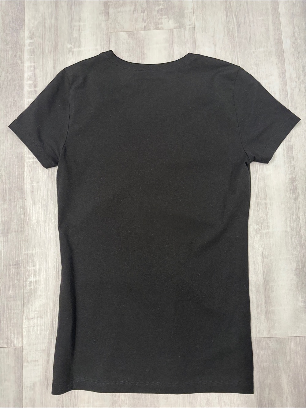 Fox Black V-Neck Tee with Mint Green & Red Graphic XSmall - Picture 4 of 7